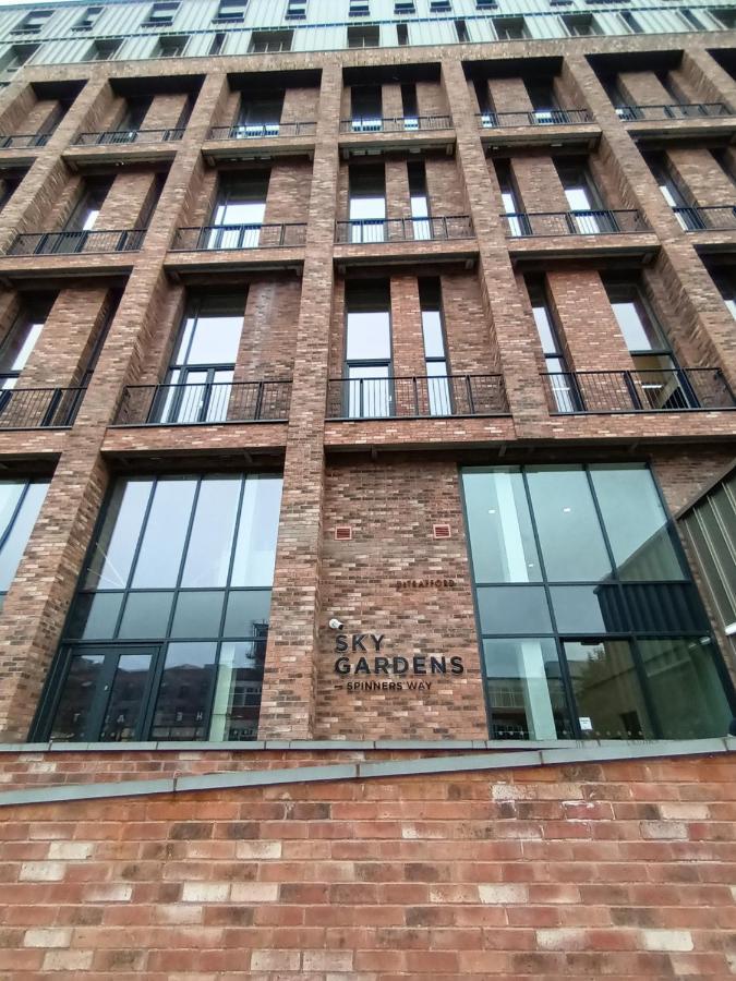 Luxury New Built Split-Level Flat With Rooftop Gardens Access Manchester Exteriör bild