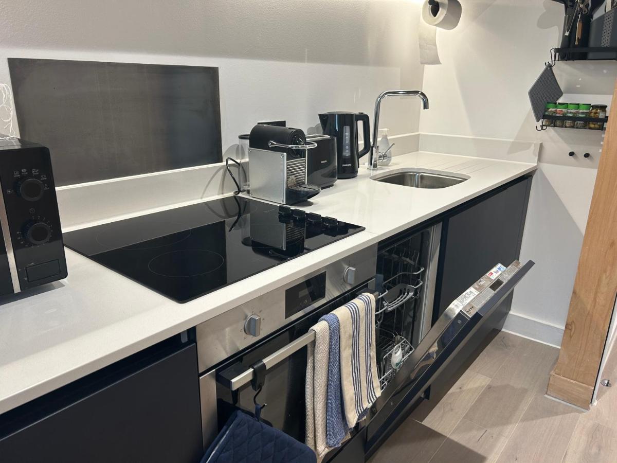Luxury New Built Split-Level Flat With Rooftop Gardens Access Manchester Exteriör bild